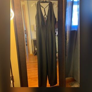 NWT Missguided Black halter top jumper